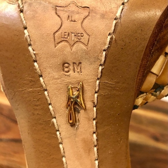 J Vincent Woven Leather Platform Heels - Picture 11 of 12